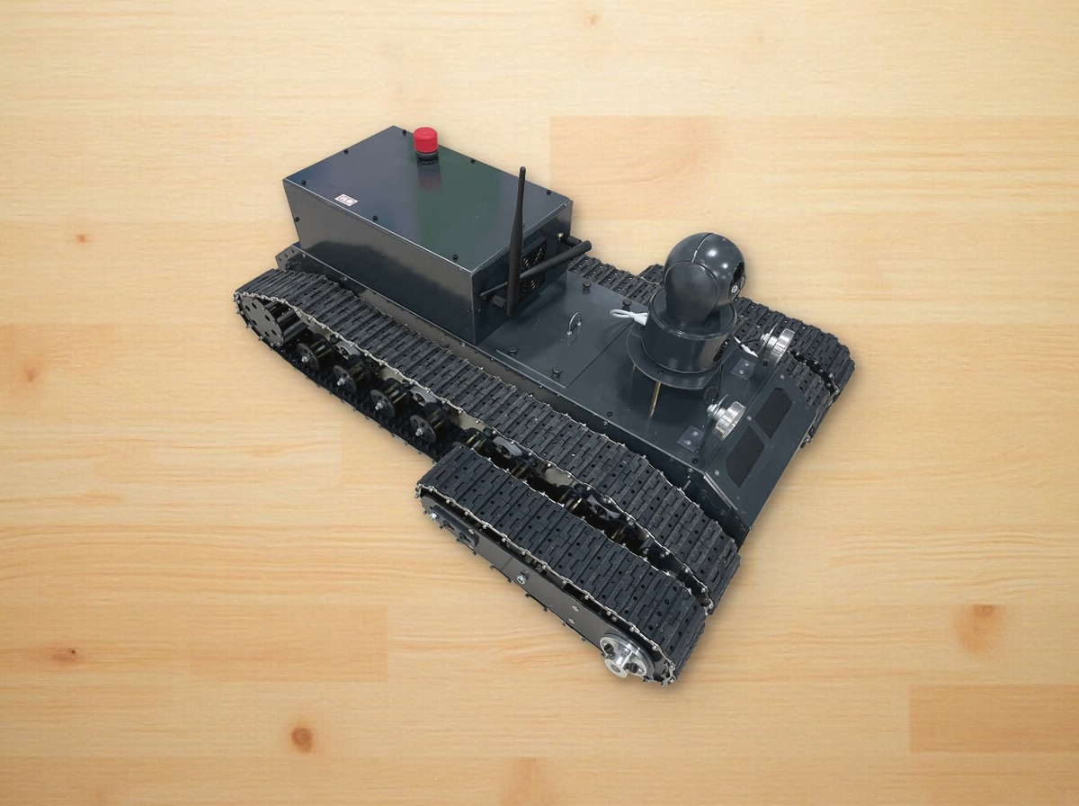Swing-arm tracked robot chassis with PTZ camera
